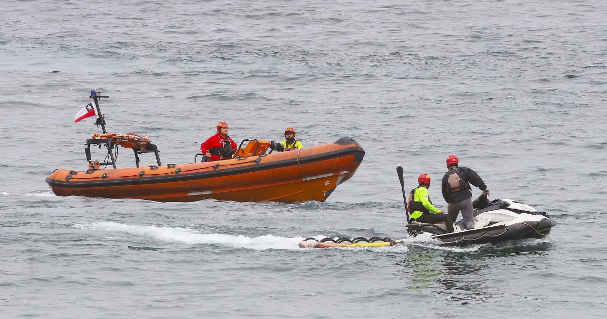 retiran cuerpo de joven en lago ranco