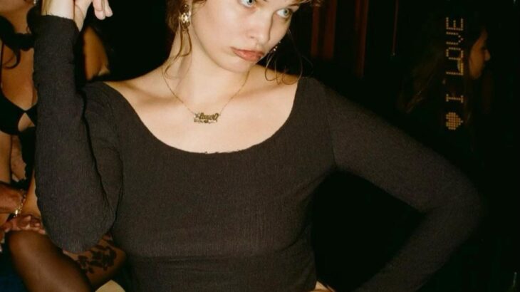 Conmoción por repentina muerte de Eva Evans, tiktoker y actriz de serie de Prime Video "Club Rat"