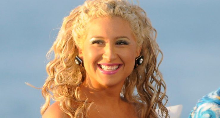 Nicole Moreno "Luli"