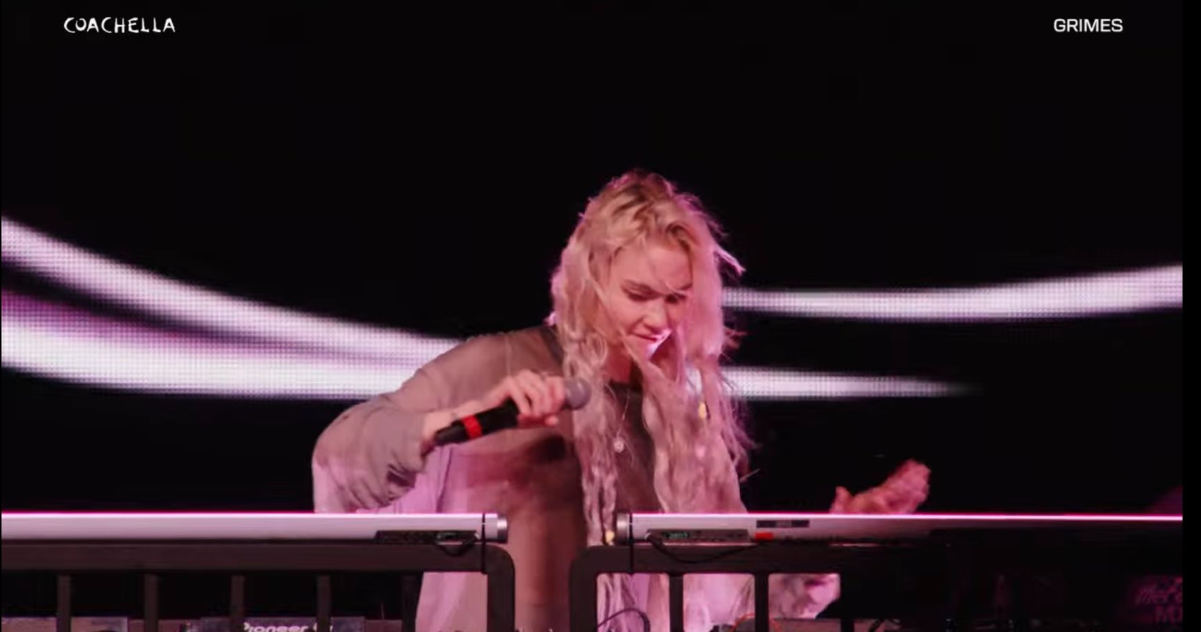 "Perdónenme" Grimes se disculpa por show en Coachella