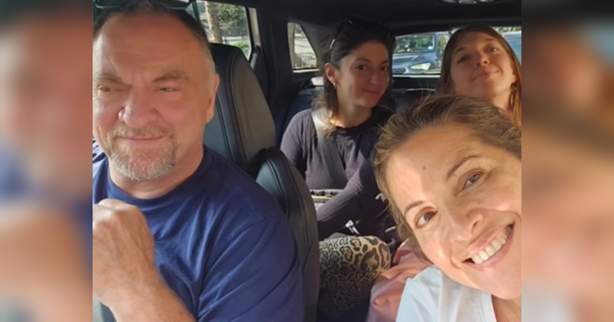 "Mal llamadas hijastras": Monserrat Álvarez compartió especial momento con hijas de su pareja