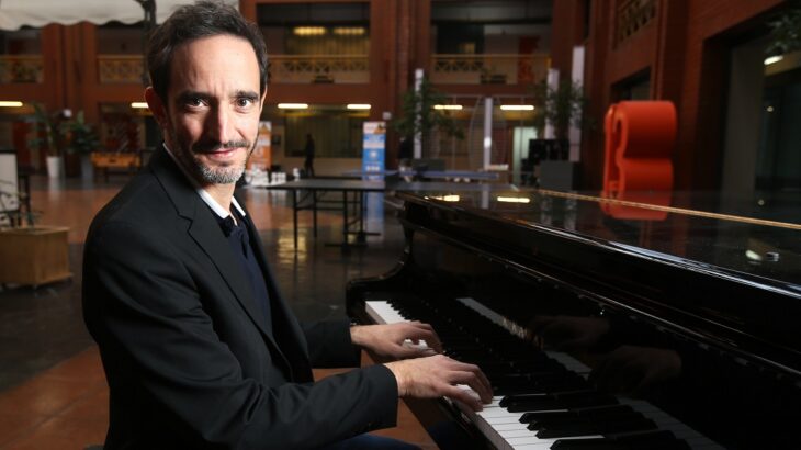 El regreso de Nicolás Saavedra a los escenarios: así luce el actor de Secretos de familia