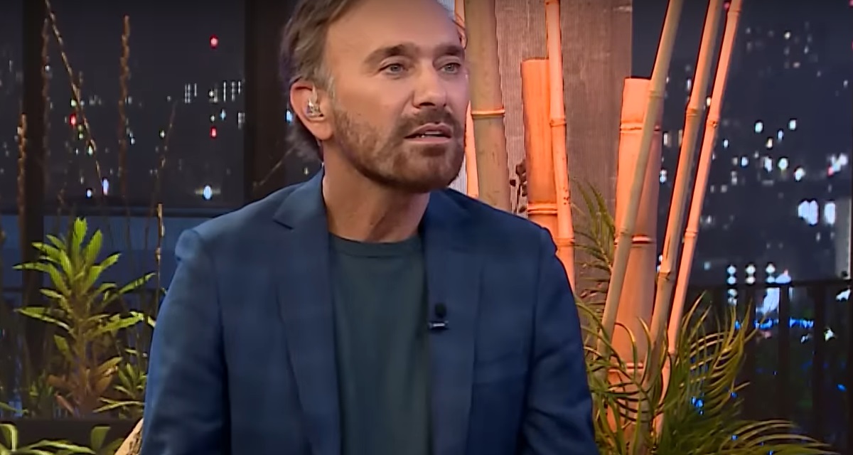 Jordi Castell educó sobre cuidados de intimidad sexual: "Lo tomamos todos los homosexuales"