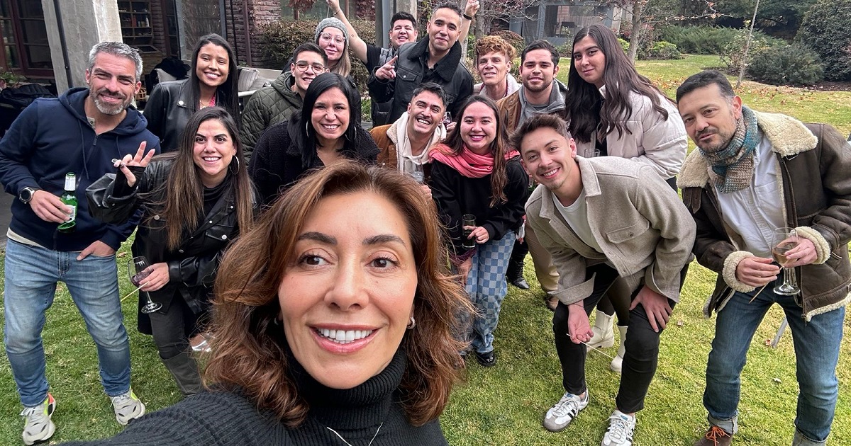 Carmen Gloria a tu servicio lideró rating de mayo y abogada celebró con su equipo en su casa