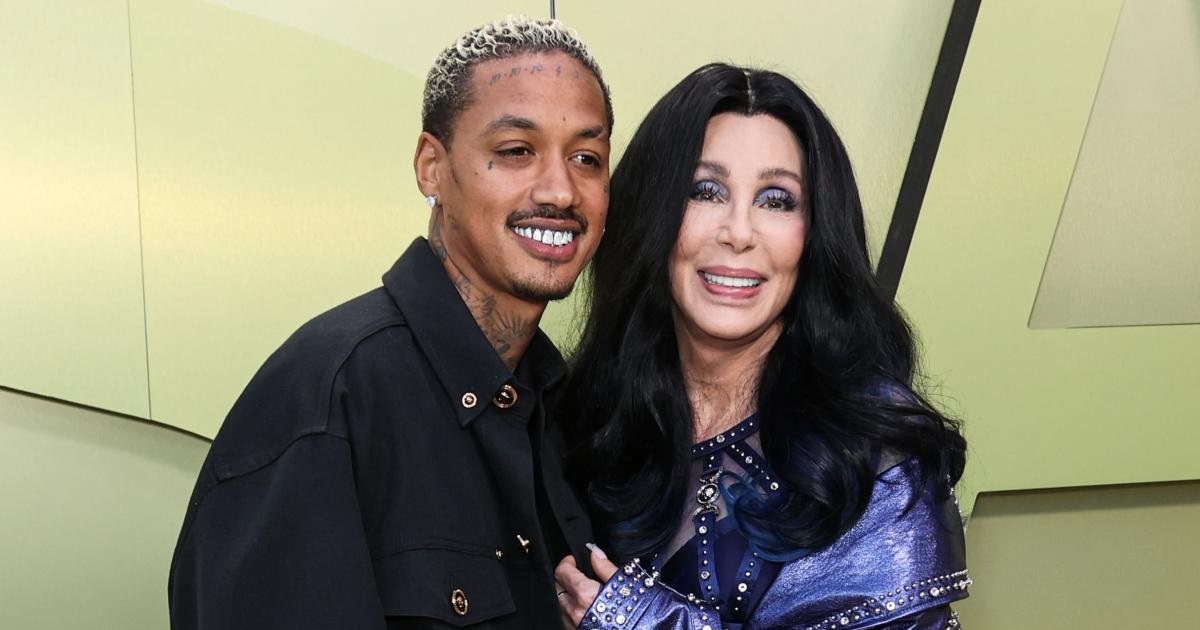 Cher habló de su relación con hombre 40 años menor