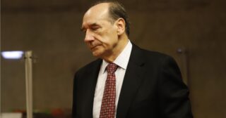 Justicia absuelve al general Fuente-Alba y su esposa por lavado de activos