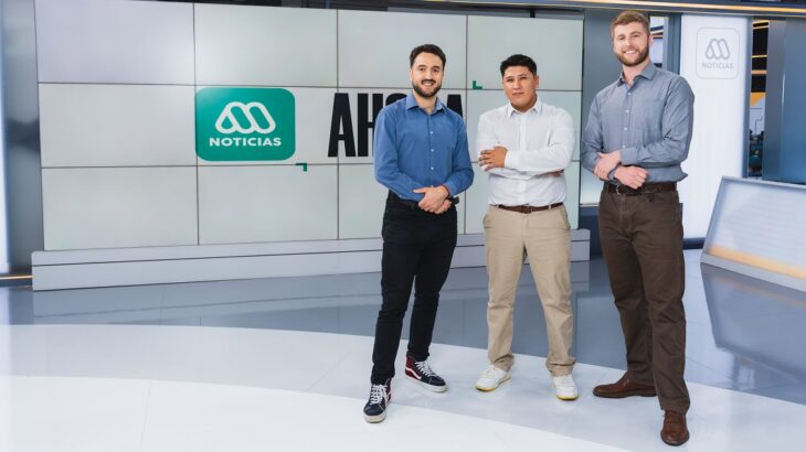 Lucas Quinn: el conductor de noticias más joven de la TV que brilla en el trasnoche de Mega