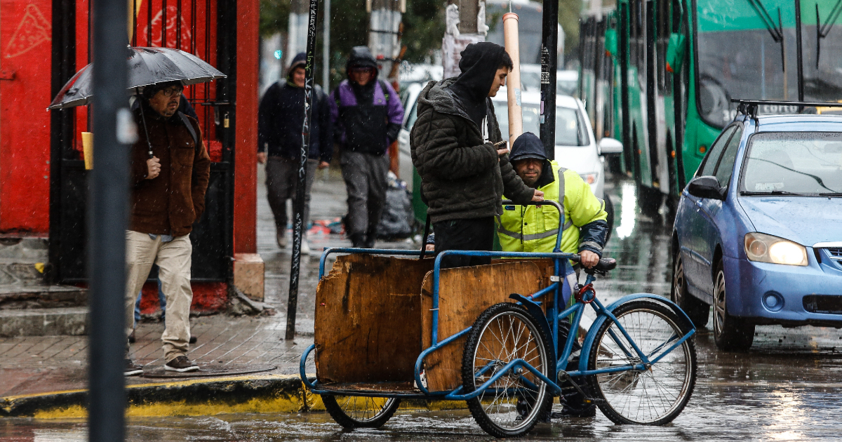 Mineduc anunció suspensión de clases en algunos establecimientos de la RM, Valparaíso y O’Higgins