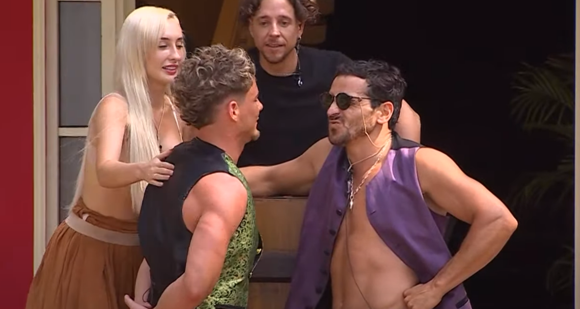 Beso Pangal y Rai en Ganar o Servir