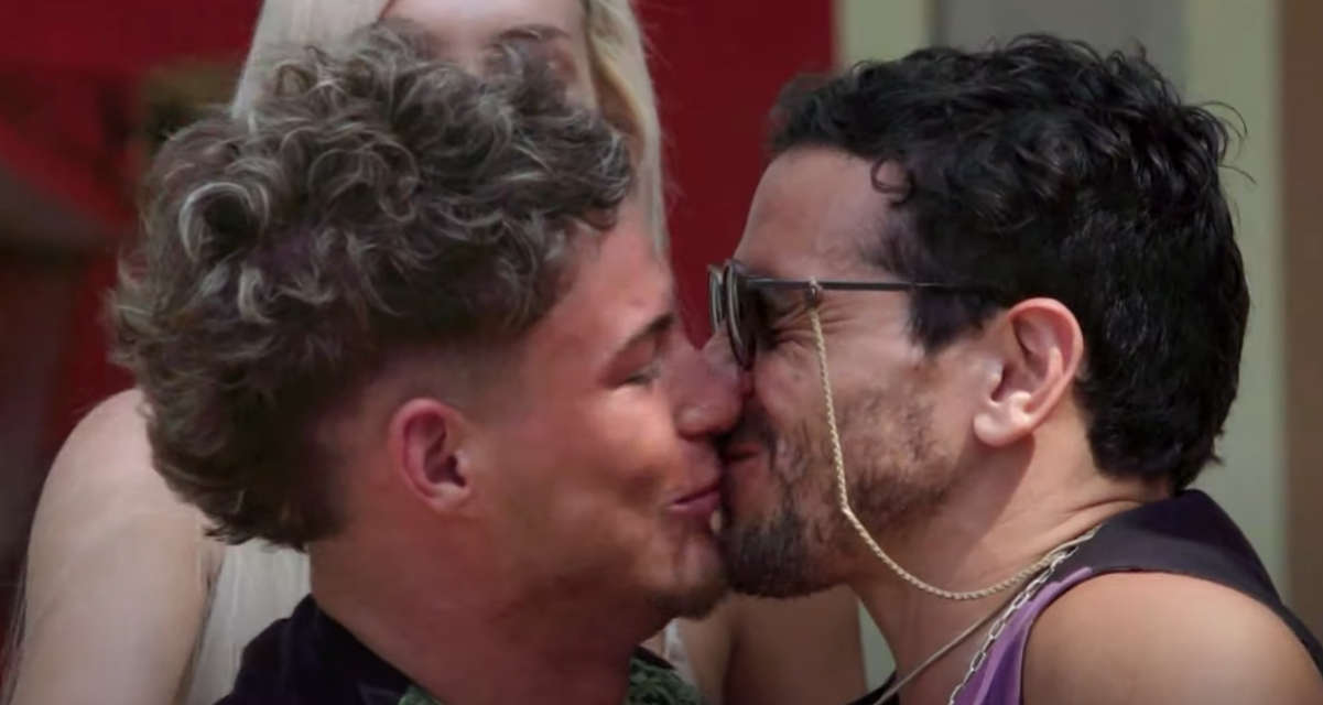 Ganar o Servir: la reacción de Pangal Andrade tras besar a Raimundo que pocos notaron