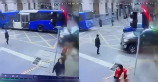 Captan momento exacto en que mujer murió tras ser atropellada por camioneta del GOPE de Carabineros