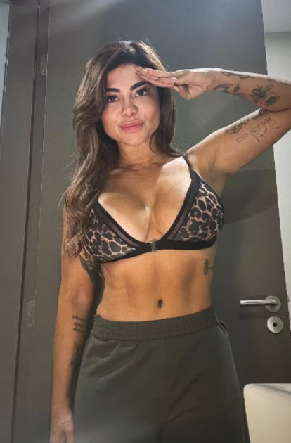 Captan a dos famosos que se rumorean para Palabra de Honor en aeropuerto: ¿se confirma su fichaje?