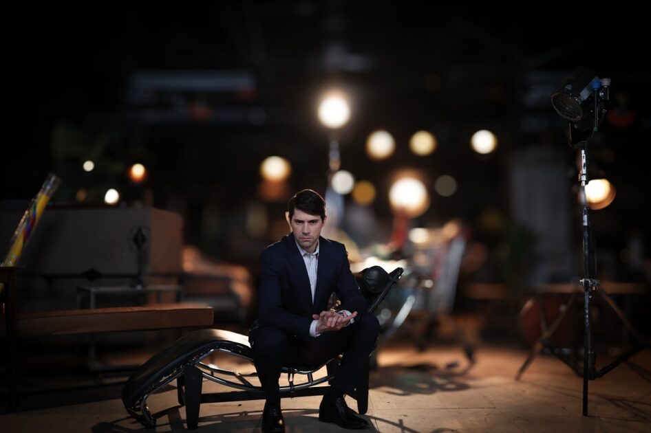 Así se ve Pedro Campos como "Pelluco" y Rodolfo: Mega liberó imágenes de Amores de Mercado
