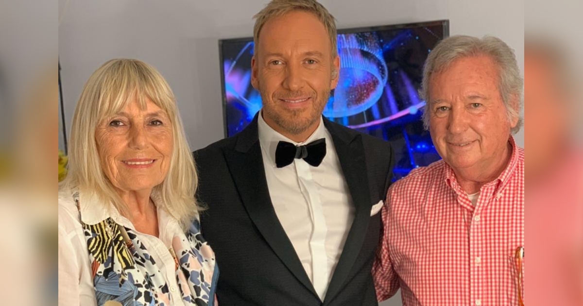 Martín Cárcamo chocho por reconocimiento que recibió su madre: "Viene a confirmar tu gran talento"
