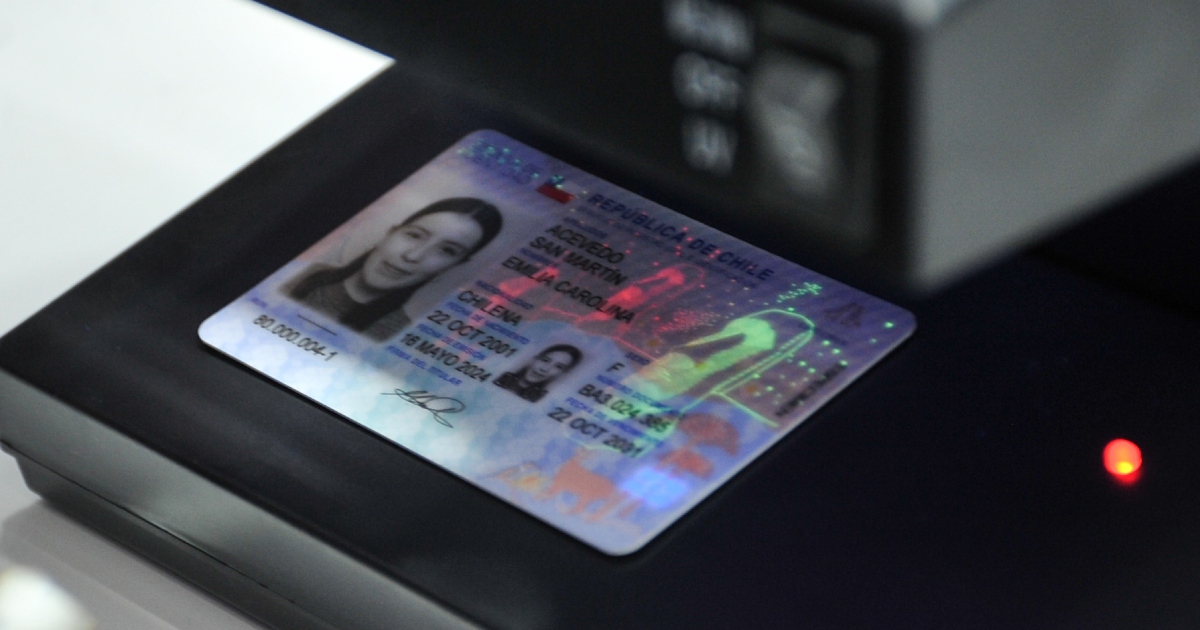 El carnet de identidad y el pasaporte contarán con nuevas medidas de seguridad y una versión digital