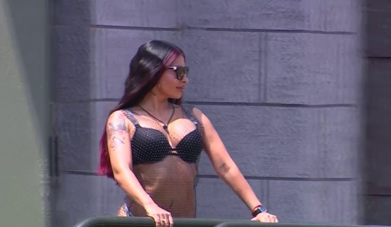 Fanny Cuevas lanza imágenes al rojo vivo para Arsmate: 