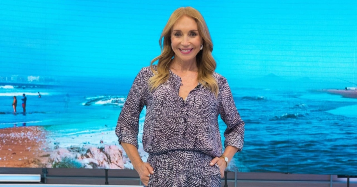 Karen Doggenweiler agradece reconocimientos