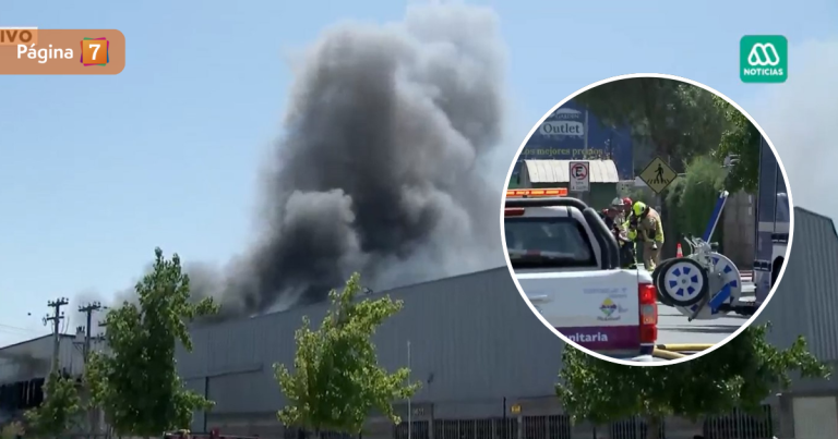 Captan voraz incendio en las cercanías del aeropuerto de Santiago: siniestro afectó a bodegas