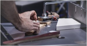 Trabajador recibió millonaria indemnización por accidente laboral: sufrió la amputación de sus cuatro dedos