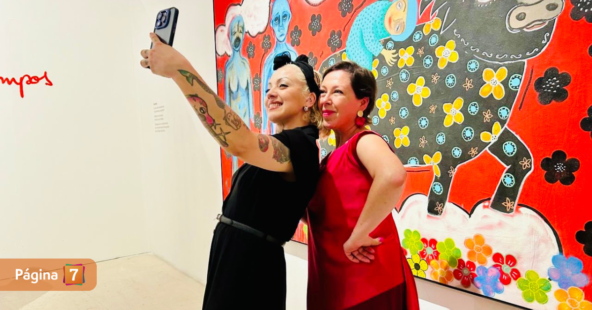 Comunidad artística de Valparaíso acusa privilegios a Mon Laferte: aseguran que hay "trato desigual"