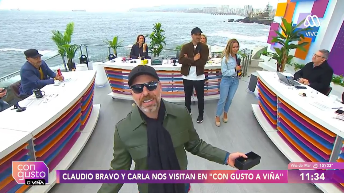 Claudio Bravo y su esposa se lanzaron con nuevo emprendimiento: "Aquí está el rostro de la marca"