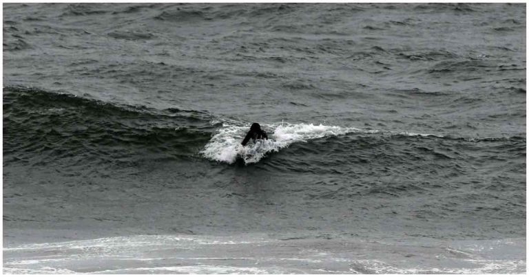 Fatal accidente en Cobquecura: surfista muere tras ser impactada por bote pesquero