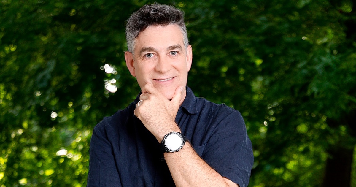 Felipe Braun, conductor del programa de 13C, Sobre la Tierra