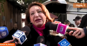 hijo sacerdote de Gloria Simonetti se encargará de oficiar misa de despedida a Tommy Rey