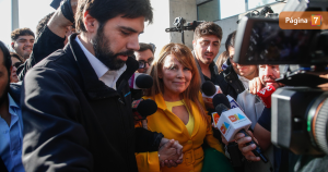 Tribunal mantuvo arresto domiciliario nocturno contra Cathy Barriga tras reformalización