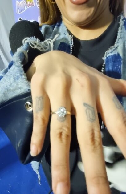 Jazz Torres mostró su anillo de compromiso