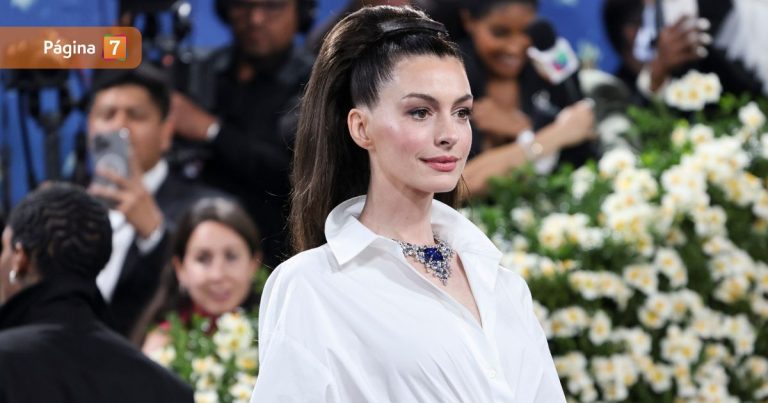 El secreto de belleza de Anne Hathaway para mantener un rostro juvenil a los 42 años