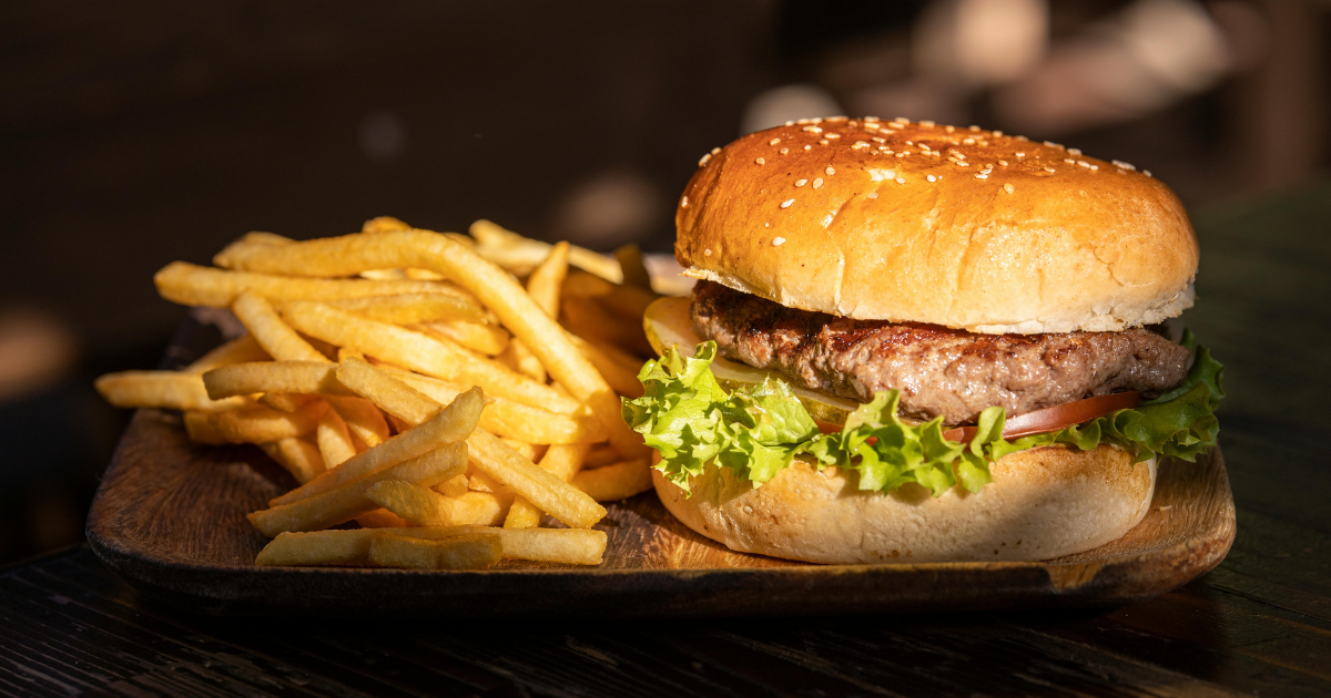 Día de la Hamburguesa 2025 en Chile: conoce las principales ofertas para este miércoles 28 de mayo.