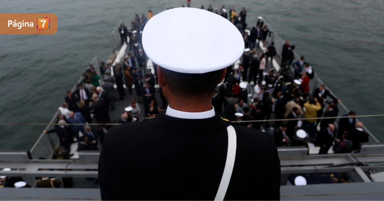 Detienen a funcionario naval en Valparaíso mientras conducía micro: dio positivo a cocaína