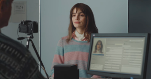 'Miss Carbón': la desafiante interpretación de Lux Pascal en su primer protagónico en el cine