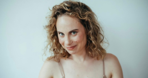 Actriz Li Fridman y cómo enfrenta su diagnóstico de alopecia: 