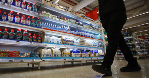 ¿Abrirán sus puertas? Los horarios de malls y supermercados para este viernes 20 de junio