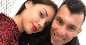 Hijo de Gary Medel y Cristina Morales vivió angustiante momento: sufrió accidente doméstico