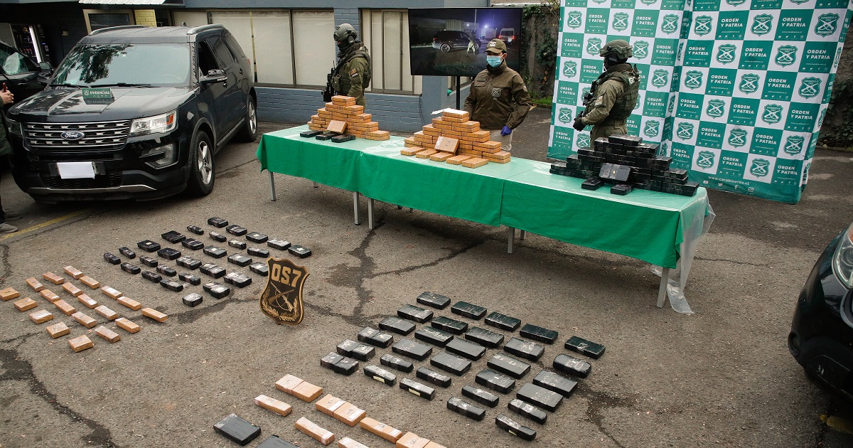 Seis suboficiales del Ejército fueron detenidos y dados de baja tras operativo del OS7 de Carabineros