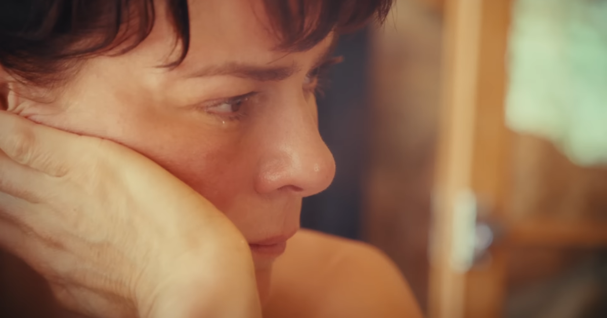 Tonka Tomicic lloró en su documental al leer emotivo recuerdo de su madre antes de padecer alzheimer