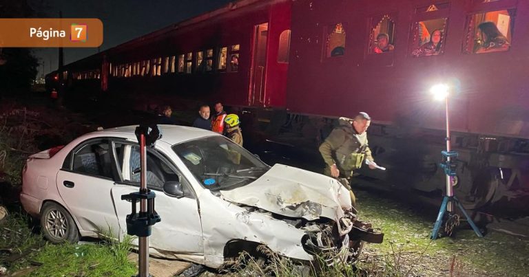 Tren del Recuerdo colisionó con auto en Maipú: conductor no respetó cruce ferroviario