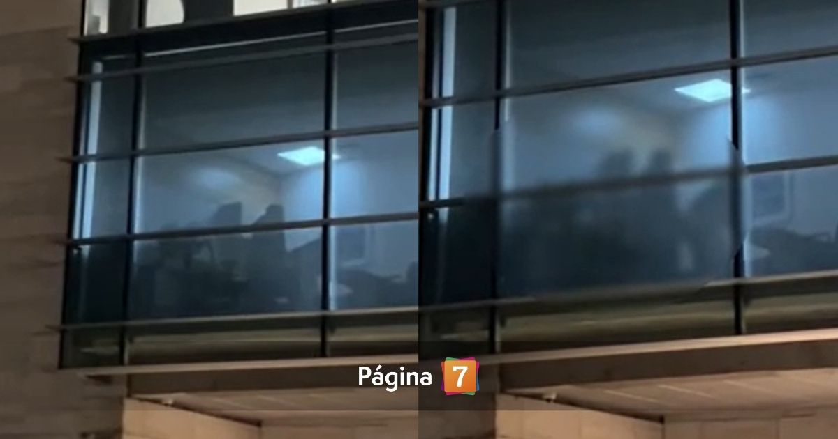 ¿Eran funcionarios? Identifican a personas que aparecen en video sexual en Municipalidad de Vitacura