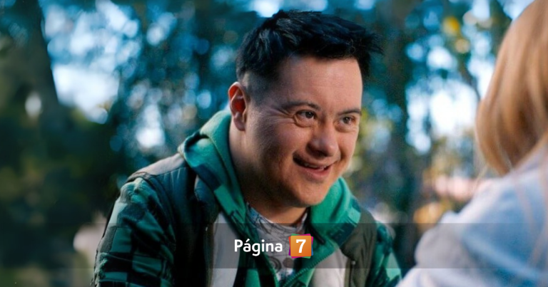 Protagonista de 'Cromosoma 21' da un paso histórico y se inscribe como precandidato presidencial