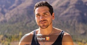 Pangal Andrade causó revuelo con osadas fotos al desnudo en la nieve con sus amigos