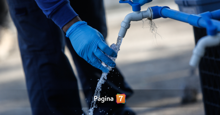 Corte de agua de 36 horas afectará a seis comunas de la RM: revisa los puntos de abastecimiento