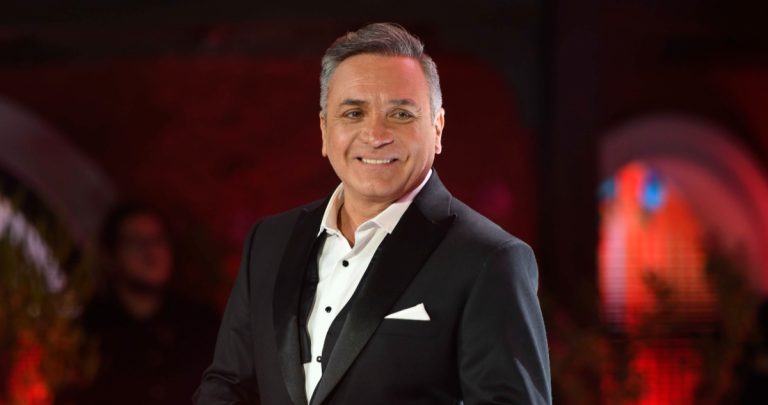 Luis Jara celebra 40 años de su debut discográfico con gira y regreso de primeros álbumes a Spotify