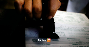 Expulsan a 281 médicos extranjeros por emitir licencias falsas: más de la mitad son colombianos