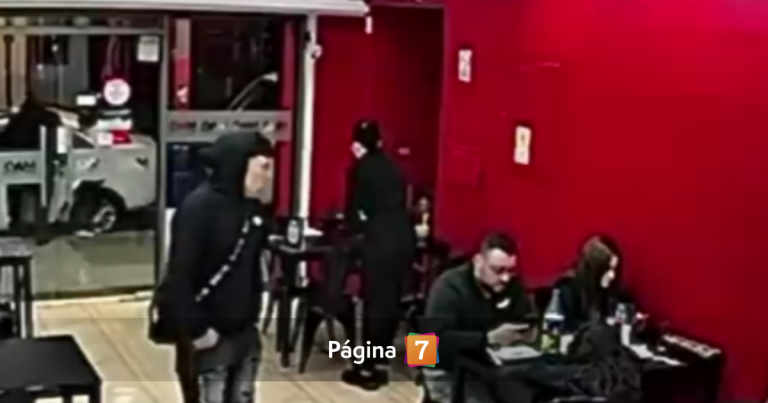 Familia sufre 'lanzazo' al interior de local de sushi en Santiago: ladrón simuló ser un cliente