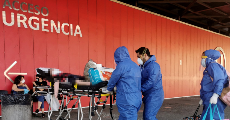 Grave denuncia en Hospital del Carmen: adulta mayor esperó largas horas por atención en Urgencias