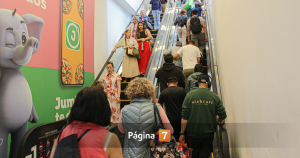 ¿Abren los supermercados en Fiestas Patrias? Los horarios del comercio para esta semana
