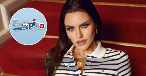 De blanco, azul y rojo: revisa los looks con que Emilia Dides deslumbró animando la Pampilla 2025